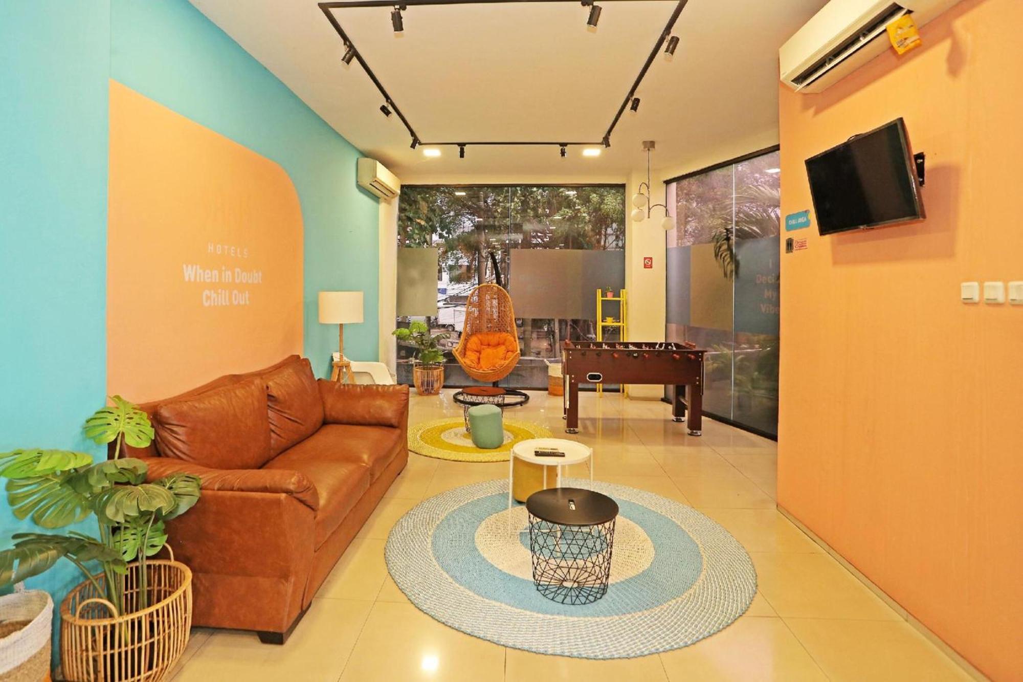 Super Oyo Townhouse Oak Hotel Fiducia 설퐁 외부 사진